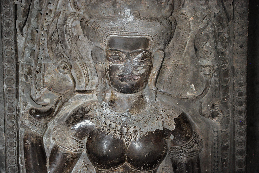 Wat Athvea mandapa hall Apsara