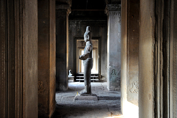 <span class="text2">Angkor Wat</span>